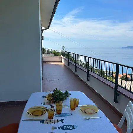 Daire Beautiful Tigullio Casa Vintage, Parcheggio, 10 Min Da Cavi Borgo Vista Mare